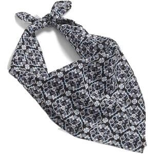 Vera Bradley Print Bandana Scarf in Charcoal Vines